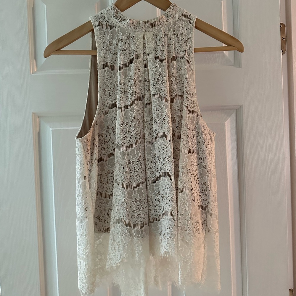 Love Fire Cream Pleated Sleeveless Blouse